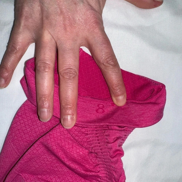 Lululemon Ebb to Street Cropped Leggings Barbie Pink (8) - Picture 5 of 9